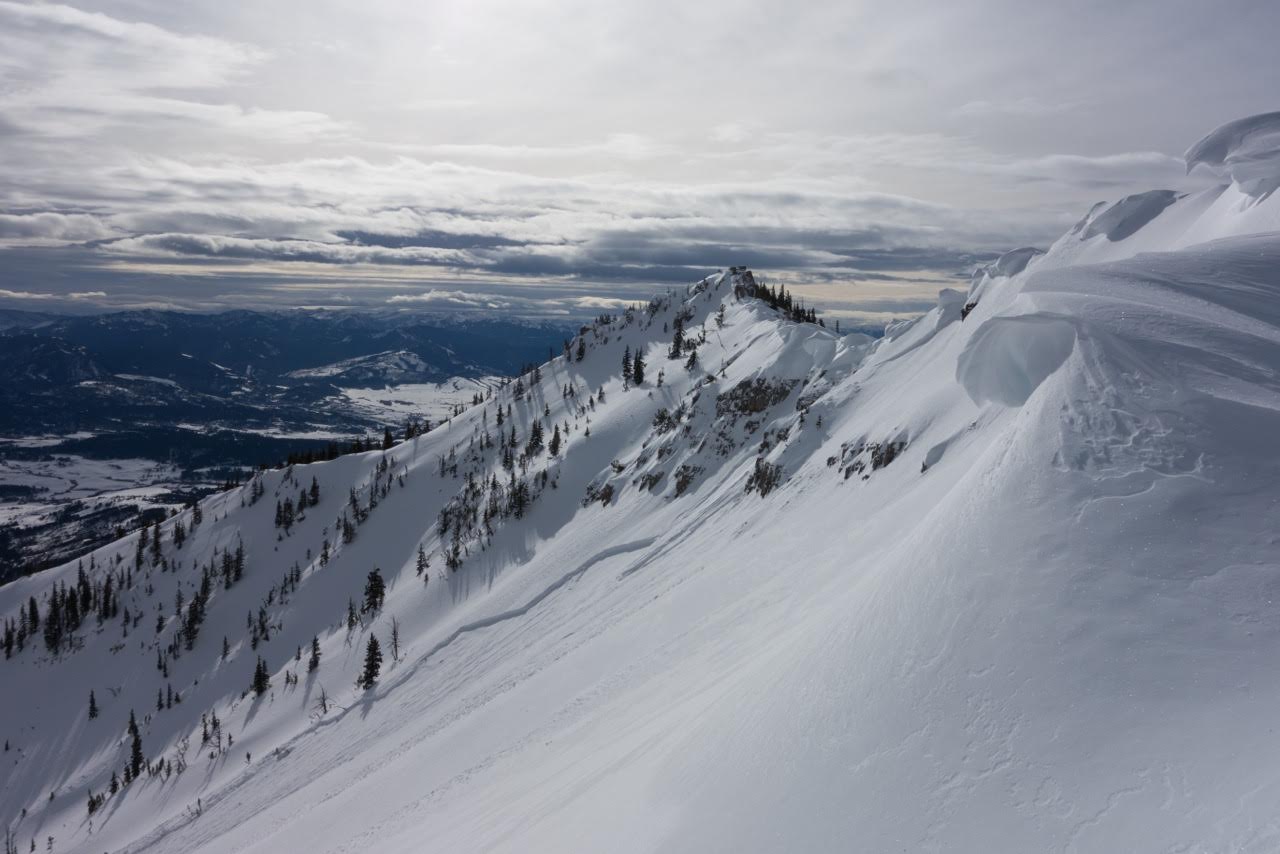 Cornice triggered avalanche Cornice triggered avalanche