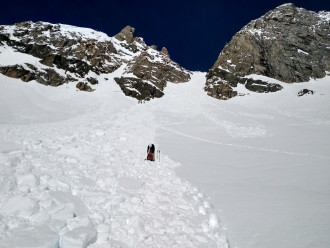 Climber triggered slide on Beehive Peak