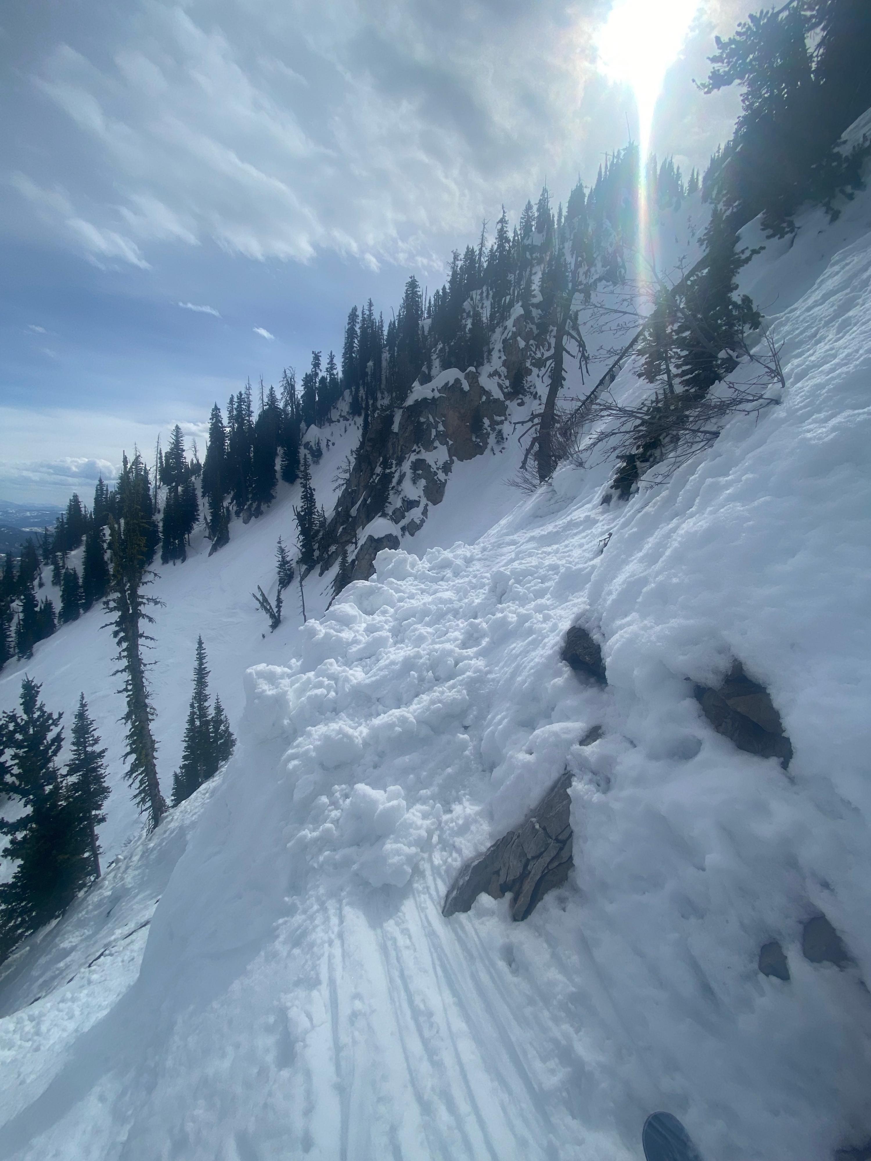 natural-wet-slide-at-bridger-debris-gallatin-national-forest-avalanche-center