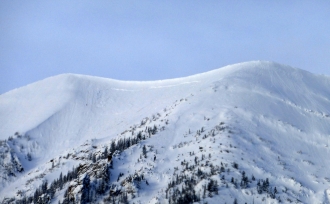 Natural Avalanche Saddle Peak