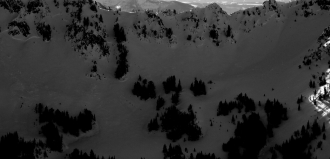 Large avalanche on Alex Lowe Peak